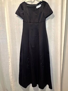 Black Long Choir Dress Sweetheart Empire Waist Satin Formal Wedding Minimalist 4
